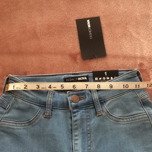 Fashion Nova Classic High Waist Skinny Jeans - Picture 5 of 5